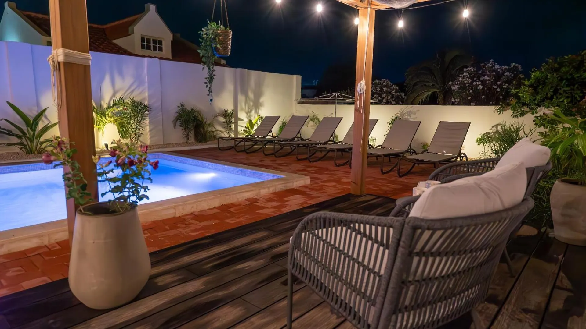 Sunny Eagle Beach Villa - 3 Min. From Beach Палм Бич