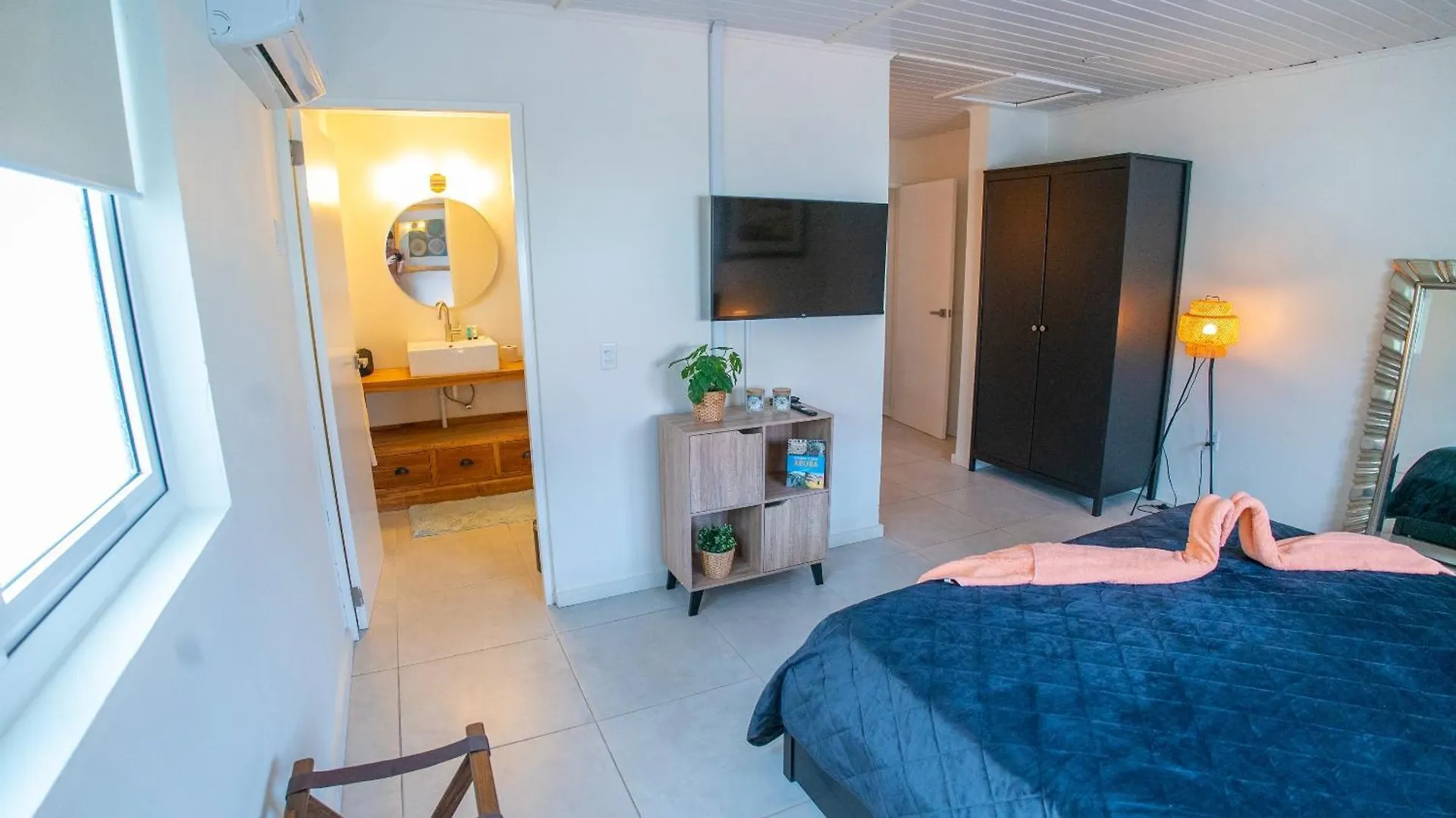 Sunny Eagle Beach Villa - 3 Min. From Beach Палм Бич Аруба